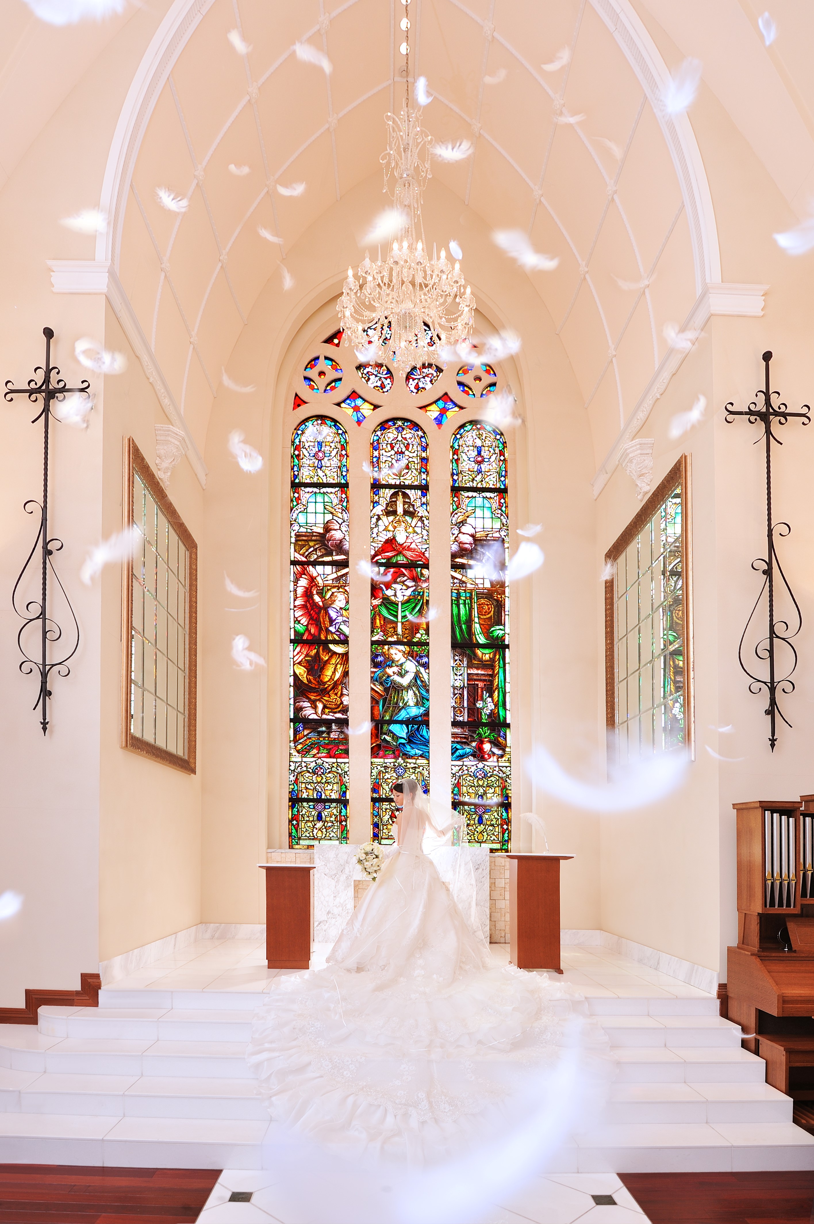 マリエール太田潜入レポ 教会が幸せに包まれる瞬間 フェザーシャワー Club Marriyell