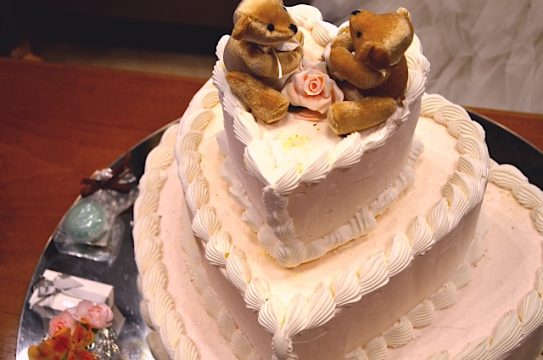 ウェディングケーキをよりふたりらしく ケーキトッパー とは Club Marriyell