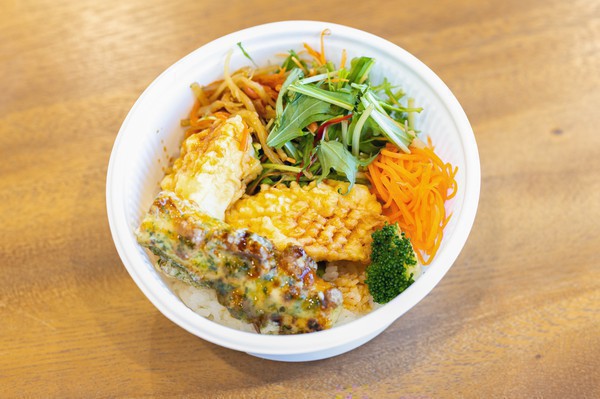 【1月】イカ天と竹輪磯辺揚げ ライスボウル