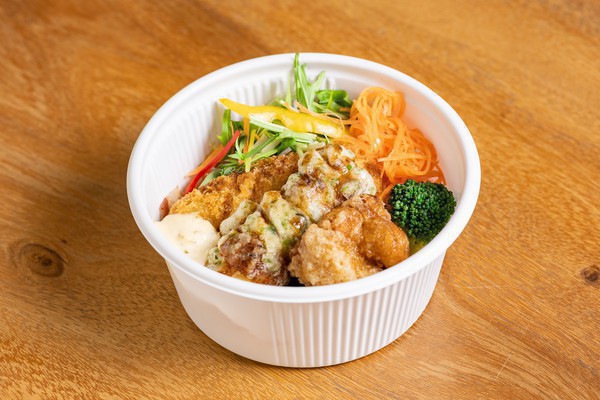 【６月】フィッシュフライと唐揚げののり弁