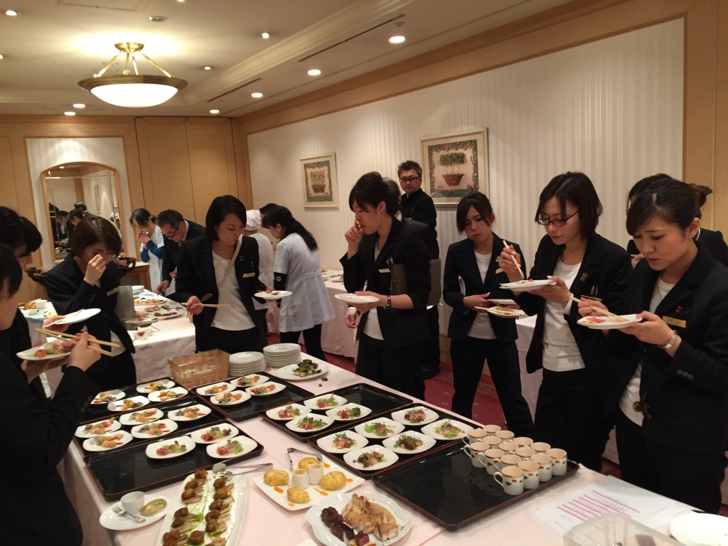 スタッフで試食会