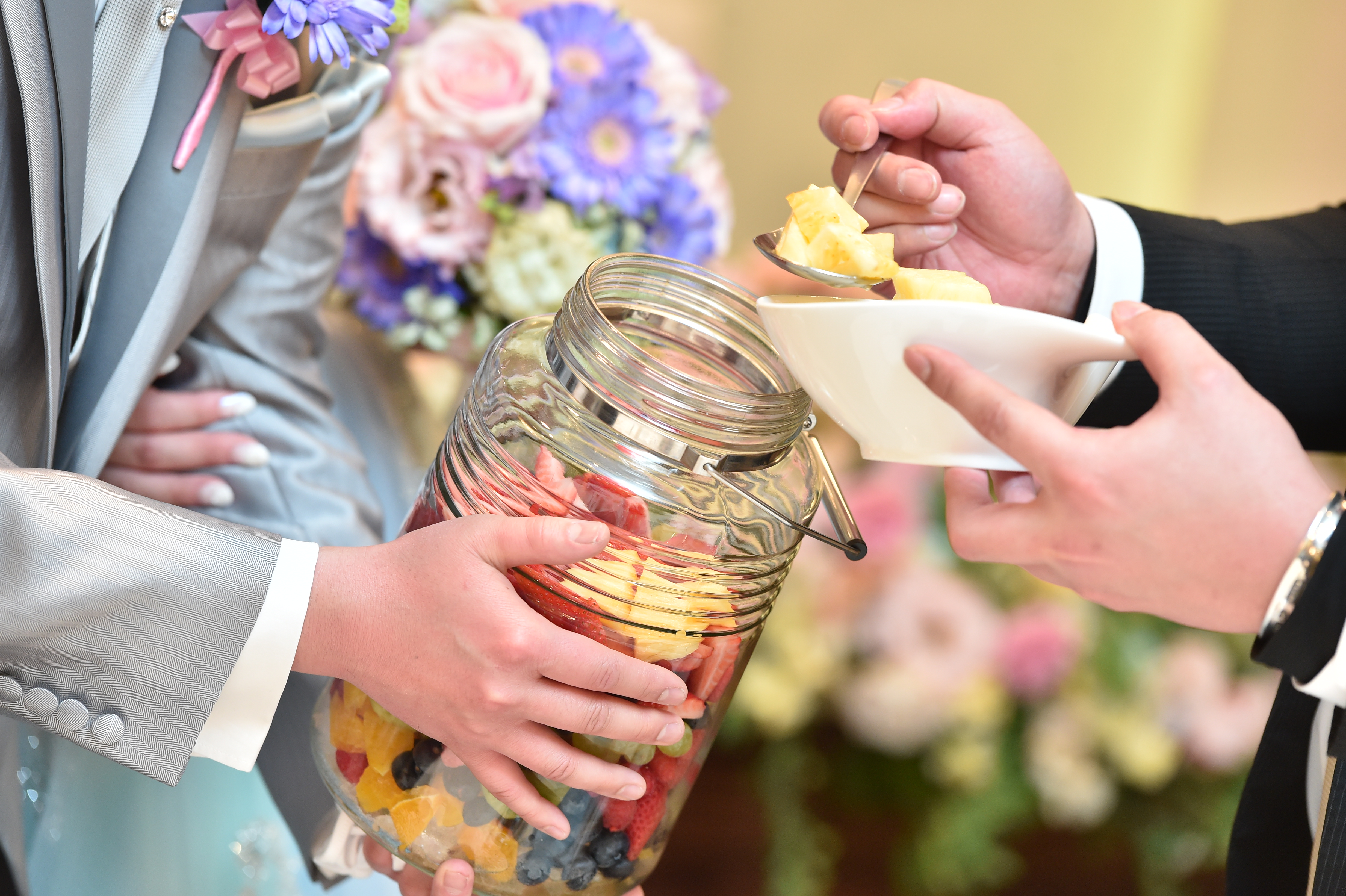 おしゃれ花嫁様必見 テーブルラウンド マリエール太田 群馬県太田市の結婚式場 披露宴会場 挙式